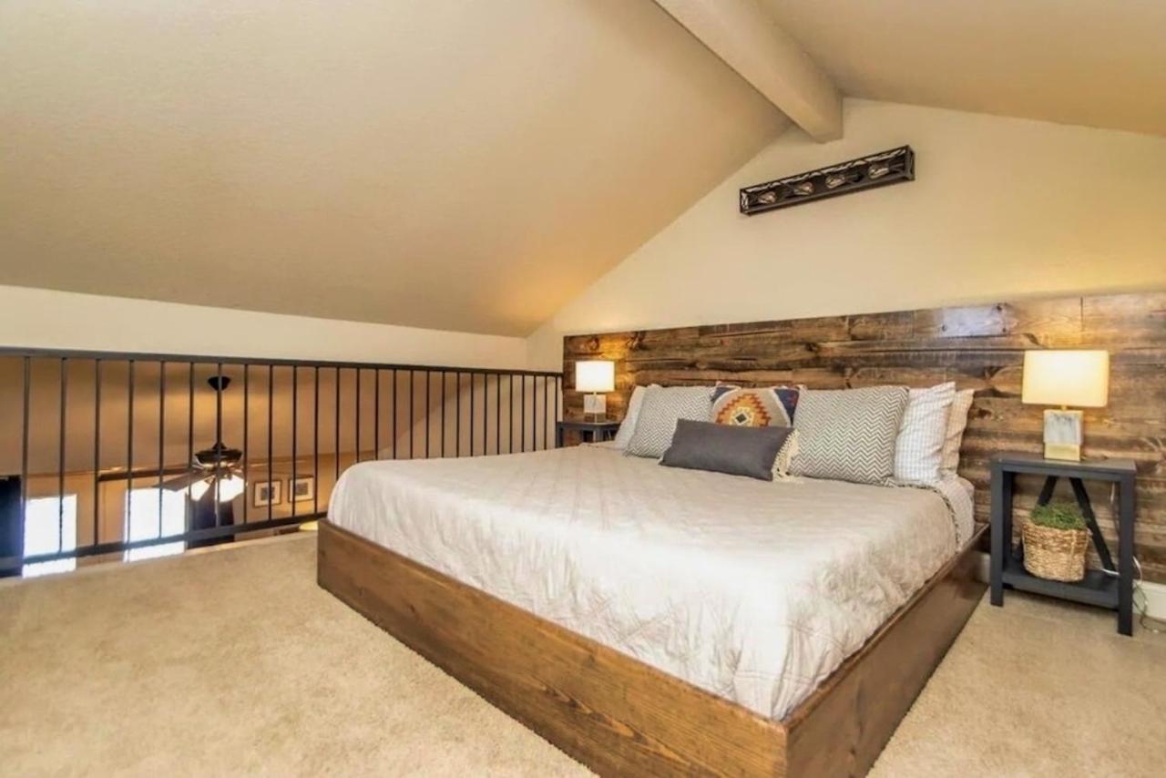 Boho Lakefront Condo With Stunning Views! Hawes Eksteriør bilde